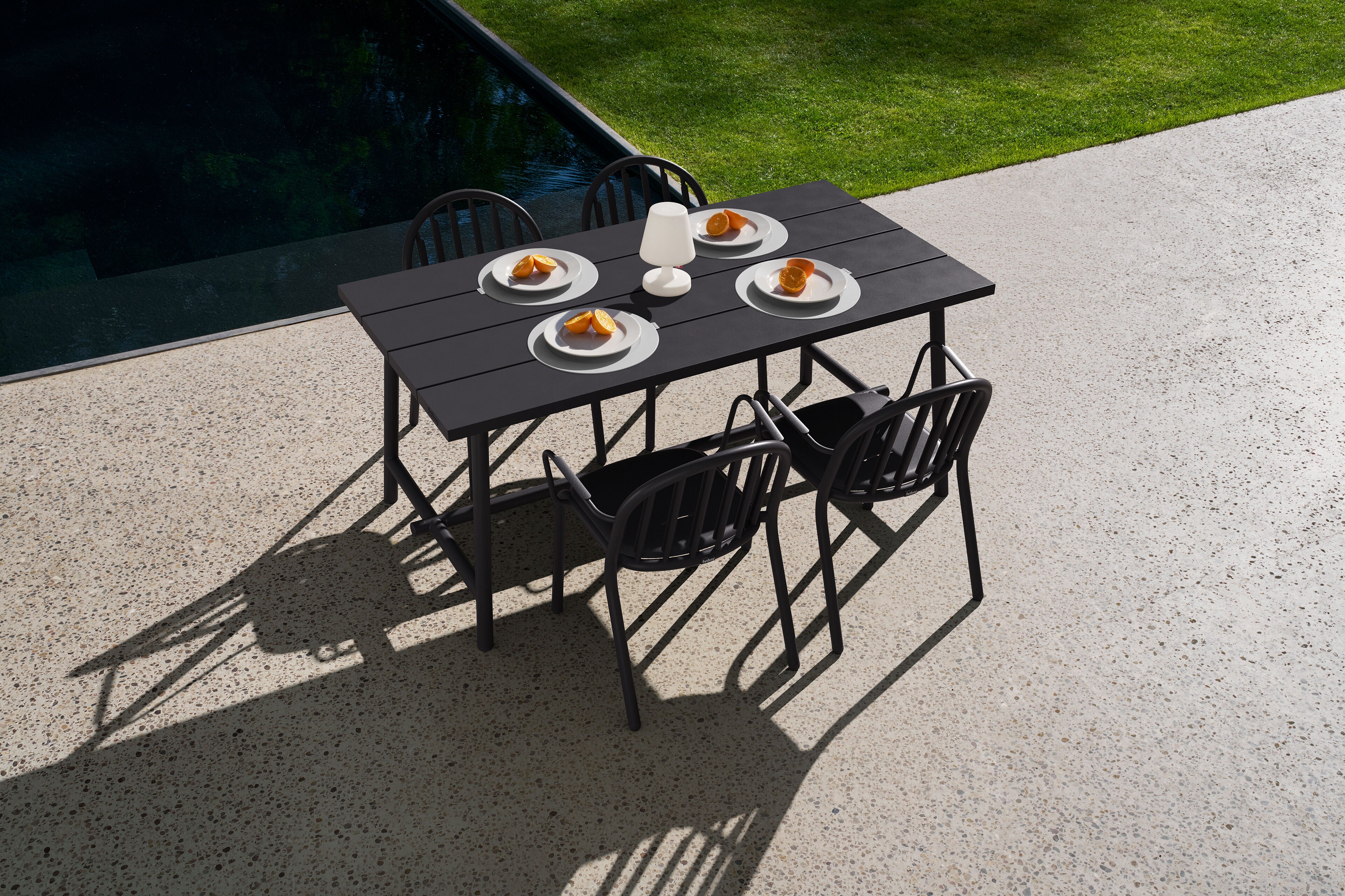 Fatboy Fred's Medium Table Anthracite
